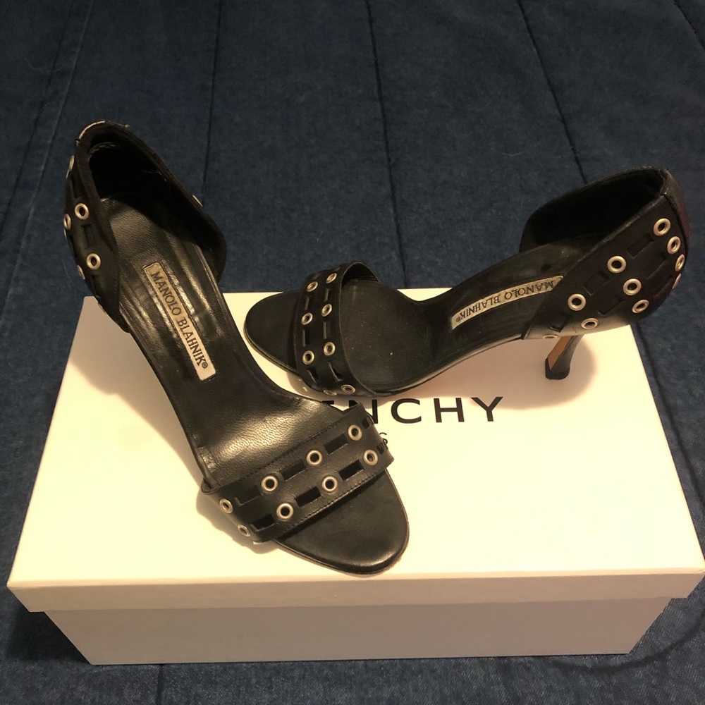 Manolo Blahnik 35 1/2
